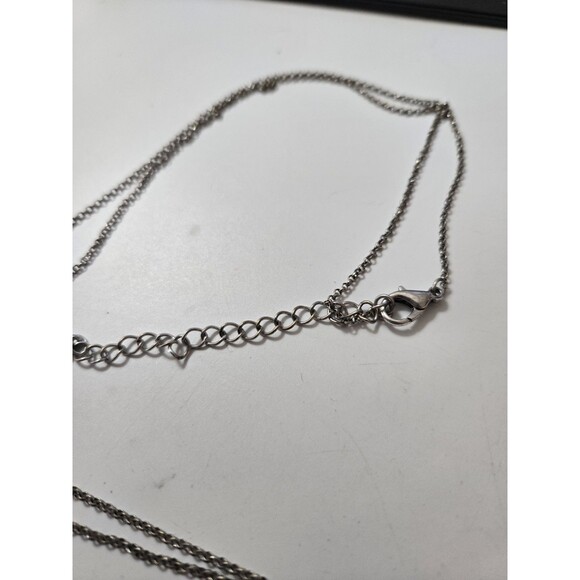 Metal Cross Pendant with Silver Tone Chain 19" with 3" extender - Picture 4 of 6